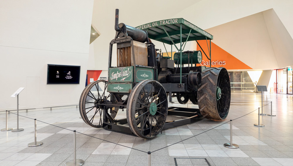 McDonald EB 1912 Vintage Oil Tractor Highlights Change In The Farm McDonald EB 1912 Vintage Oil Tractor Highlights Change In The Farm
