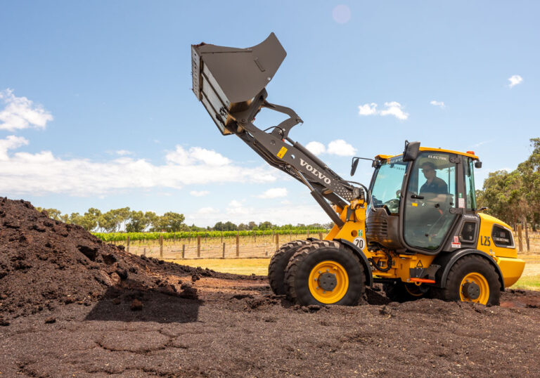 Volvo electric zero emission construction models introduced by CJD ...